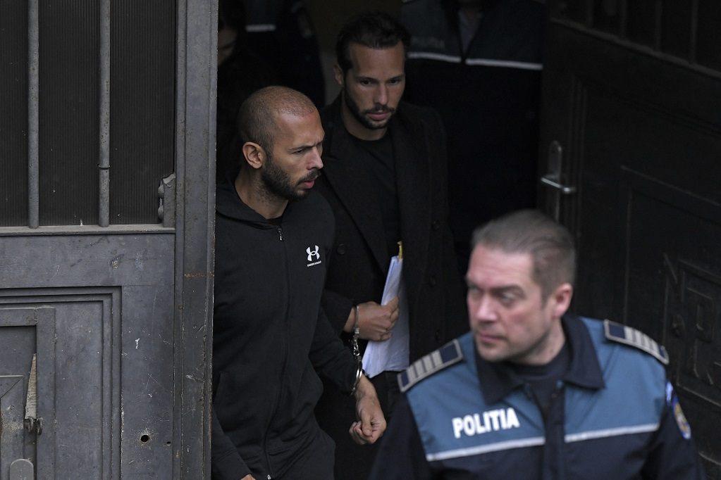 Influencer Andrew Tate bleibt in U-Haft