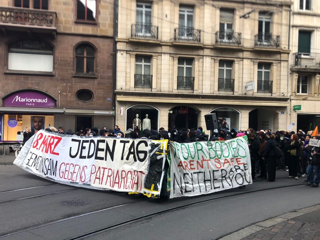 Clash of Cultures: Wenn Frauenrechtlerinnen auf Fasnächtler treffen