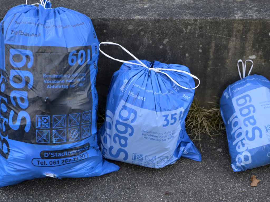 Basler Verwaltung weist 89 Einsprachen gegen Unterflurcontainer ab