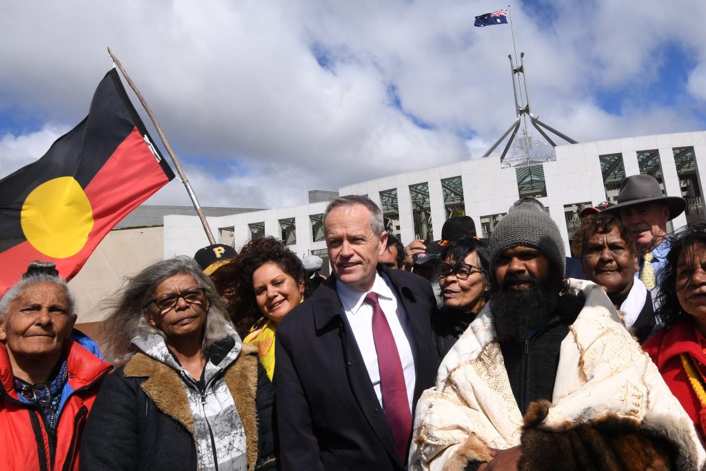 Parlament in Australien will mehr Rechte für Aborigines