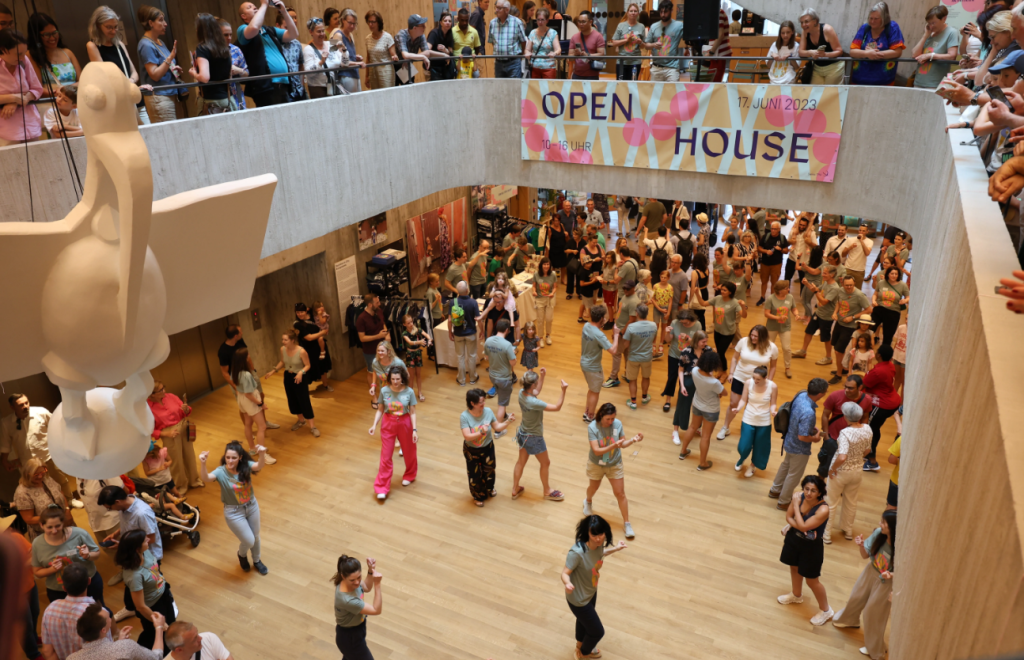 Mit Open House und Kamelen: Tropeninstitut feiert 80-Jahre-Jubiläum