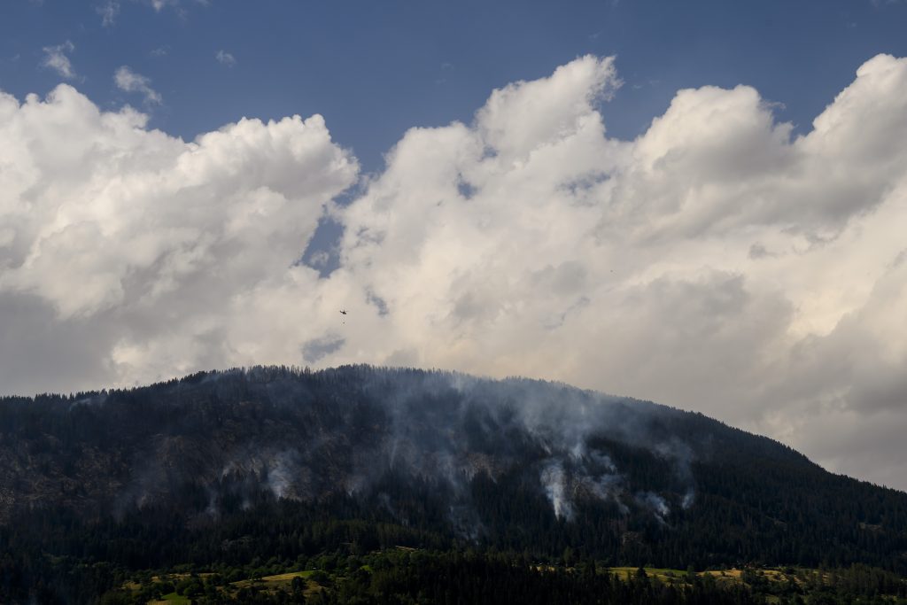 Waldbrand im Oberwallis noch nicht unter Kontrolle