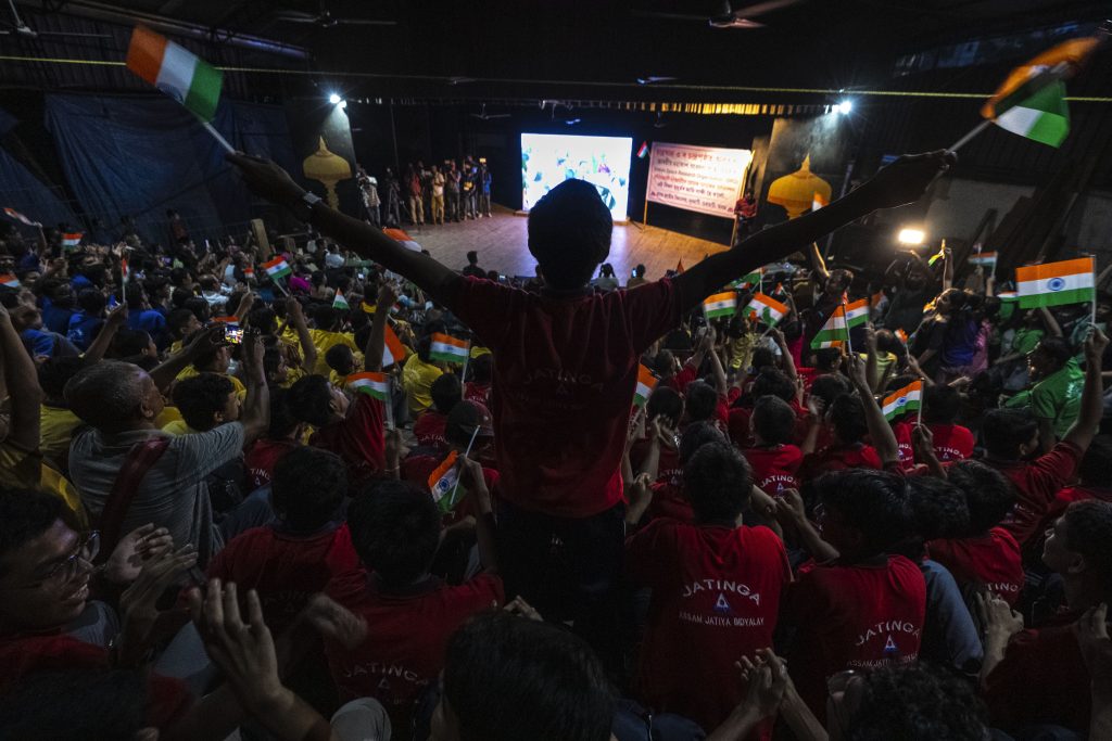Indische Sonde erfolgreich auf dem Mond gelandet