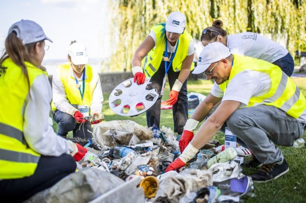 Zehntausende räumen am Freitag deinen Müll weg
