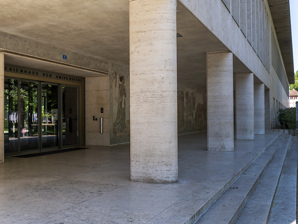 Uni Basel verzeichnet im neuen Semester mehr Bachelor-Eintritte