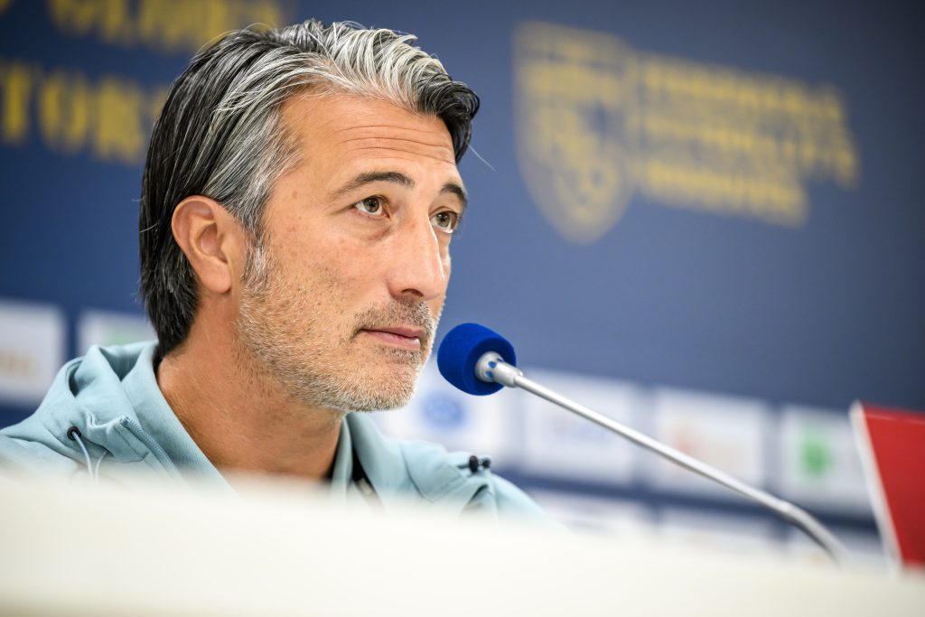 Schweiz bleibt an der Spitze, Kosovo gewinnt erstmals