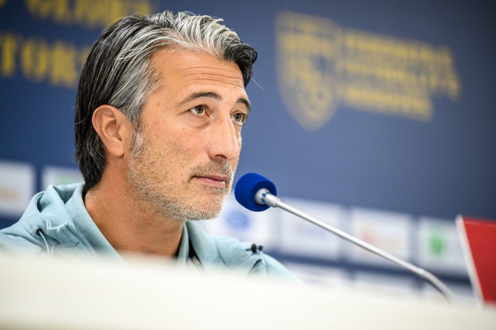 Schweiz bleibt an der Spitze, Kosovo gewinnt erstmals