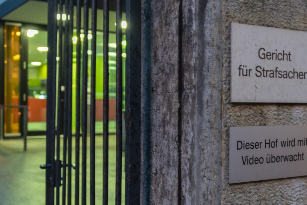 Er wollte dem Opfer das E-Bike stehlen und stach zu