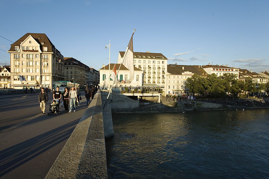 Regierung blickt mit Zuversicht auf Zukunft des Hotels Merian