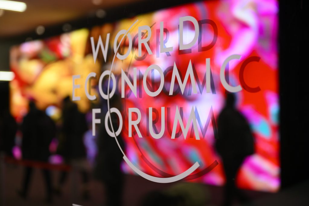 Vor Selenskyj-Besuch: Polizei riegelt Bundeshaus ab und markiert Präsenz in Bern