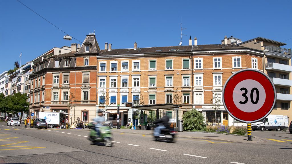Das Tempo-30-Limit ist in der Feldbergstrasse noch nicht angekommen