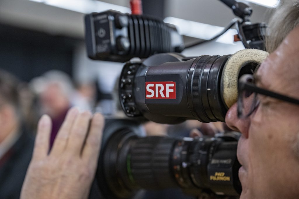 SRF gibt Sparmassnahmen mit Stellenabbau bekannt