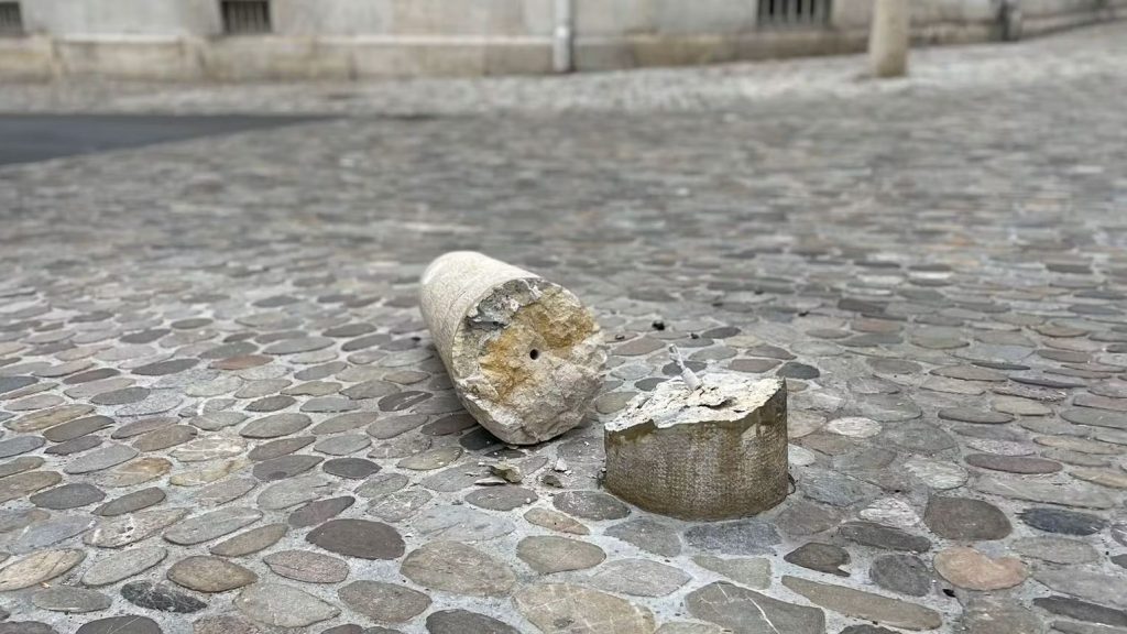 Poller im St. Alban-Quartier schon wieder umgefahren