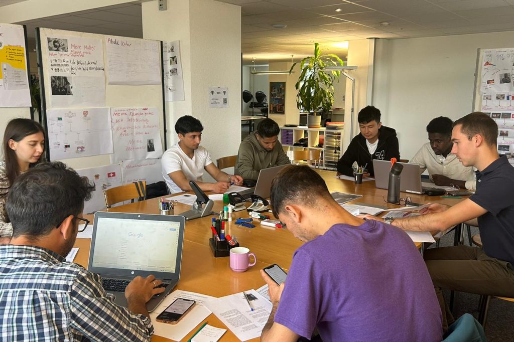 Integration als Balanceakt: Von Selbstwirksamkeit und Pragmatismus