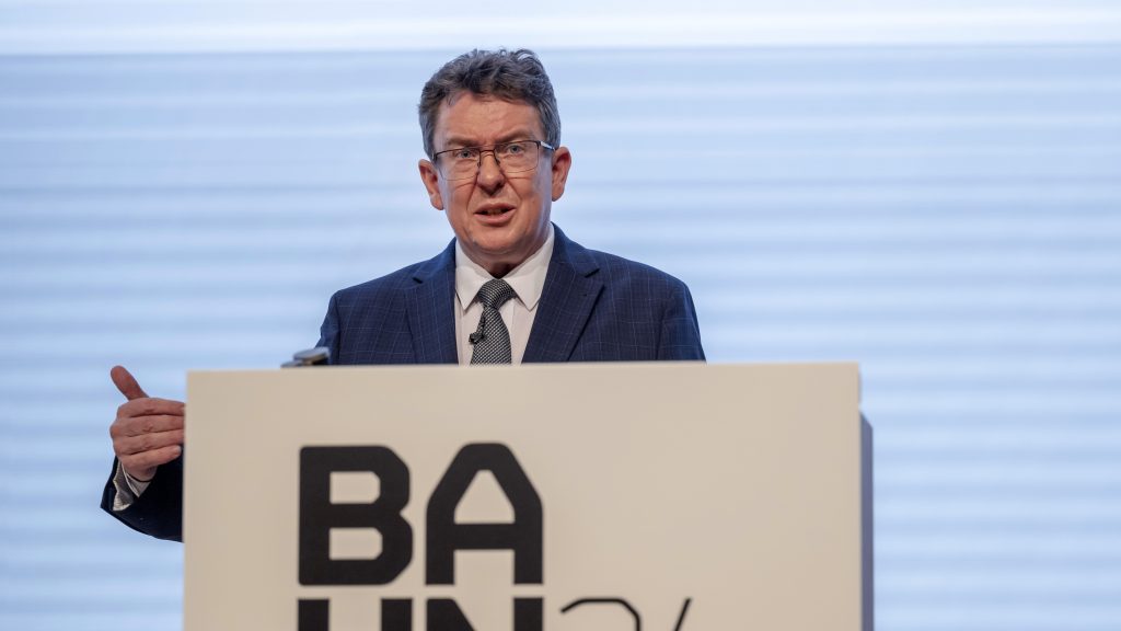 Bundesrat Albert Rösti spricht sich für Basler S-Bahn-Herzstück aus