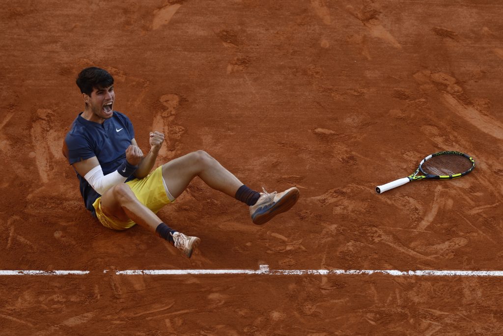 Alcaraz nach Fünfsatz-Sieg gegen Zverev French-Open-Sieger
