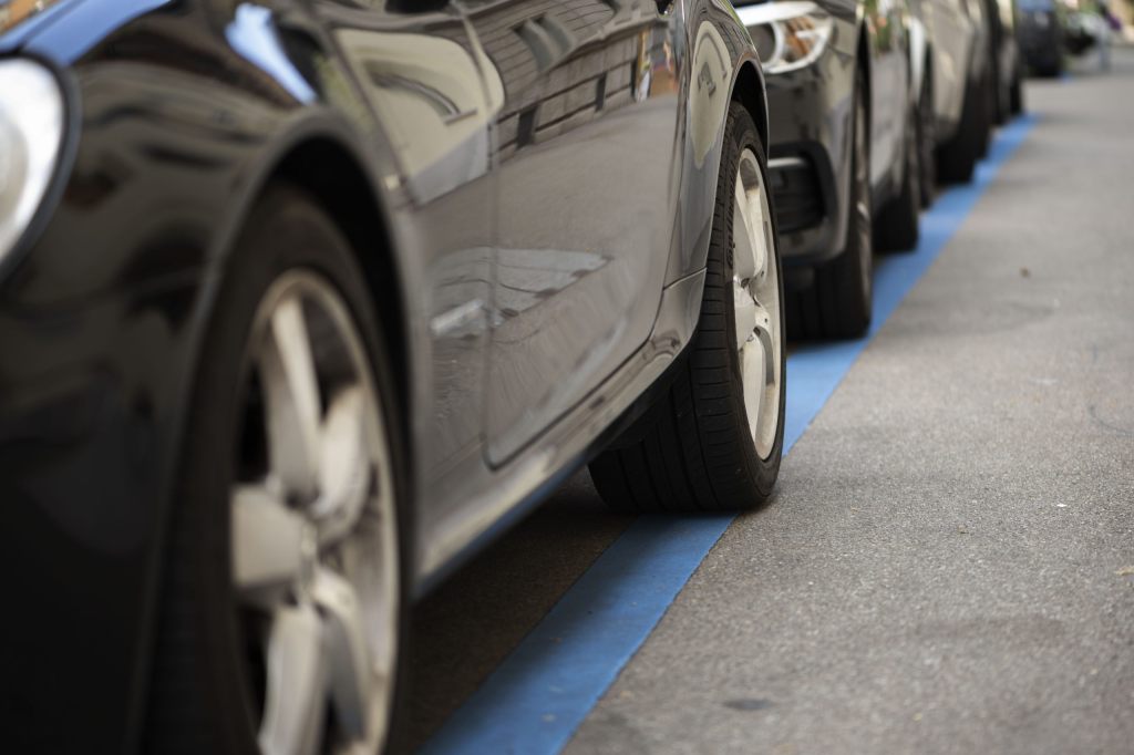 TCS beider Basel will Erhöhung der Parkkarten-Preise nicht hinnehmen