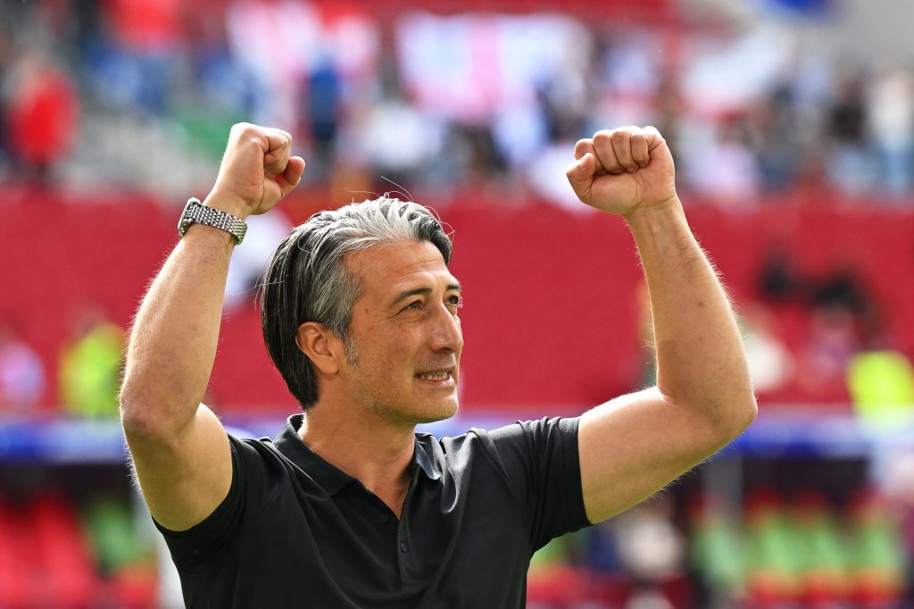 Murat Yakin bleibt Nati-Trainer