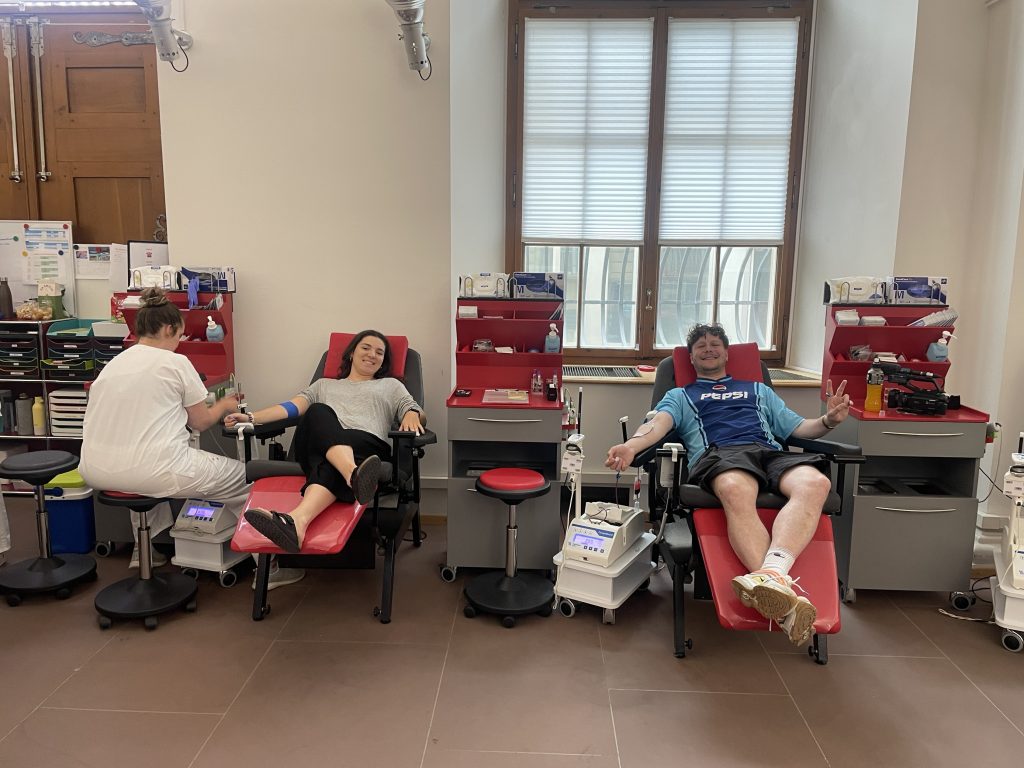 Mehr Blutspenden dank Pizza und Glace