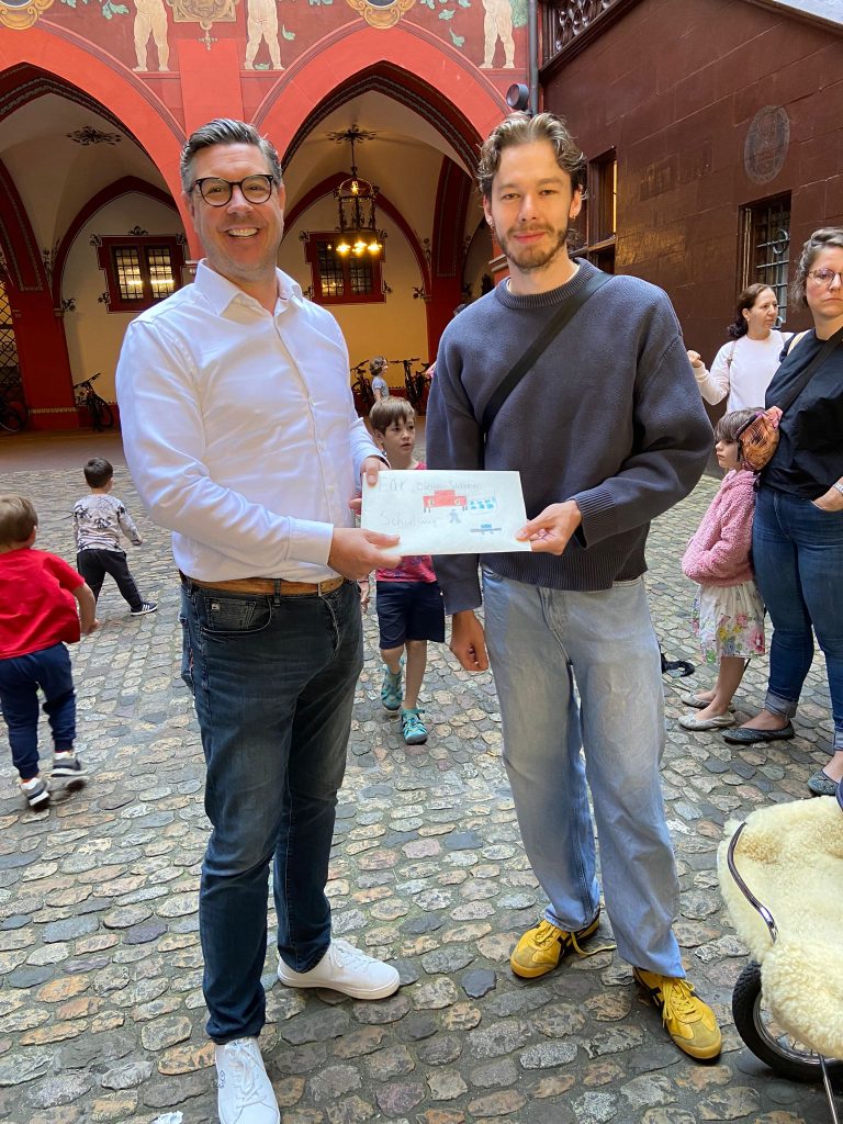 Nach tragischem Unfall im St. Johann: Petition für sicheren Schulweg eingereicht