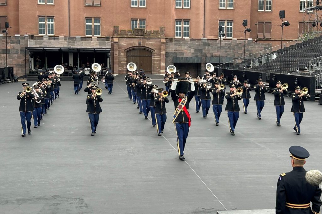 Basel Tattoo 2024 wartet mit Kinderchor, Ländler und Didgeridoo auf