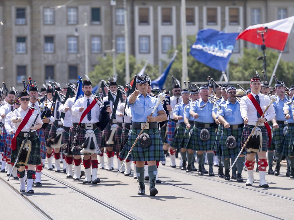 120’000 Schaulustige an Tattoo-Parade in der Innenstadt