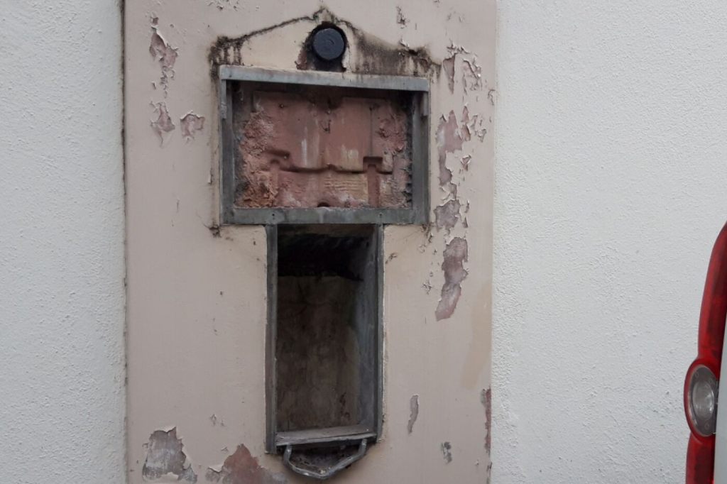 «Basler Dybli»-Briefkasten beschädigt – Post erstattet Anzeige