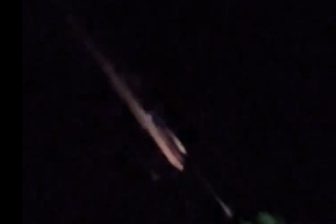 Spektakuläre Bilder: Starlink-Satellit trat über der Schweiz in die Atmosphäre ein