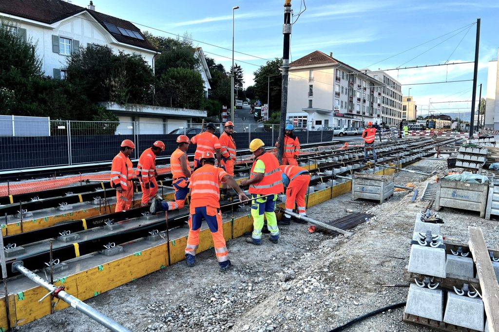 Neue Tram-Doppelspur in Binningen auf der Zielgeraden