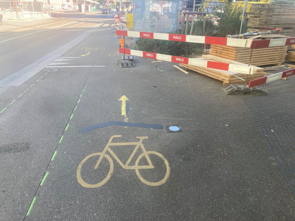 Baustellen in Basel: Mehr Sicherheit für Velofahrende gefordert