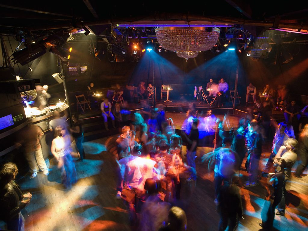 Die neue Kuppel soll im Oktober öffnen