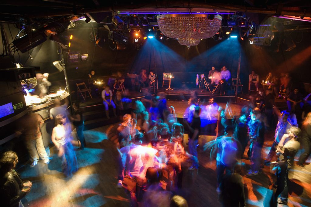 Die neue Kuppel soll im Oktober öffnen