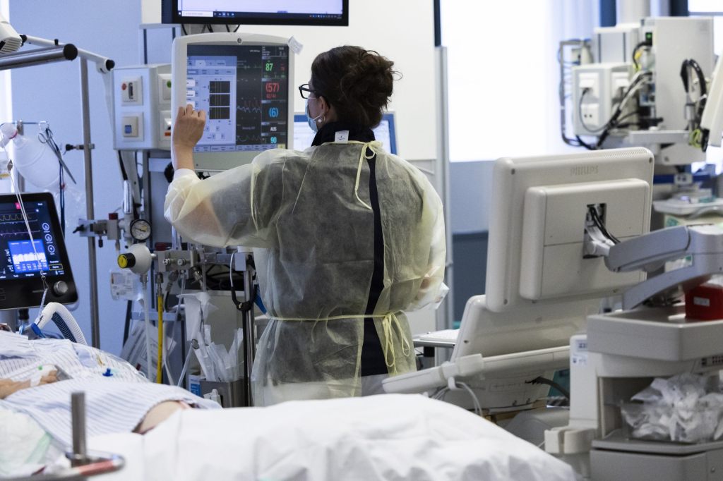 Übersterblichkeit wegen Covid-19 könnte laut Bericht lange anhalten