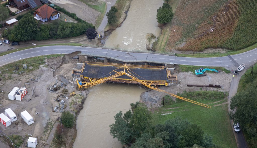 Hochwasser von Polen bis Österreich: Deutschland rüstet sich
