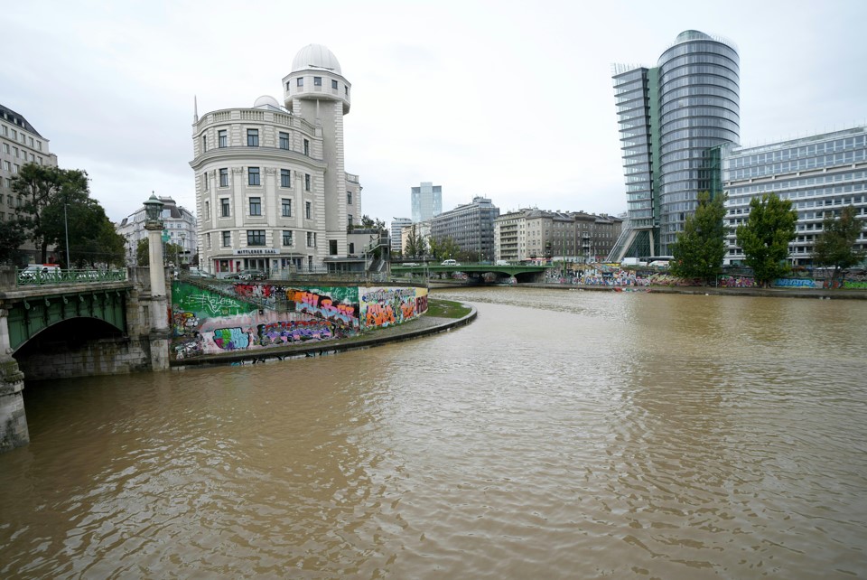Hochwasser von Polen bis Österreich: Deutschland rüstet sich