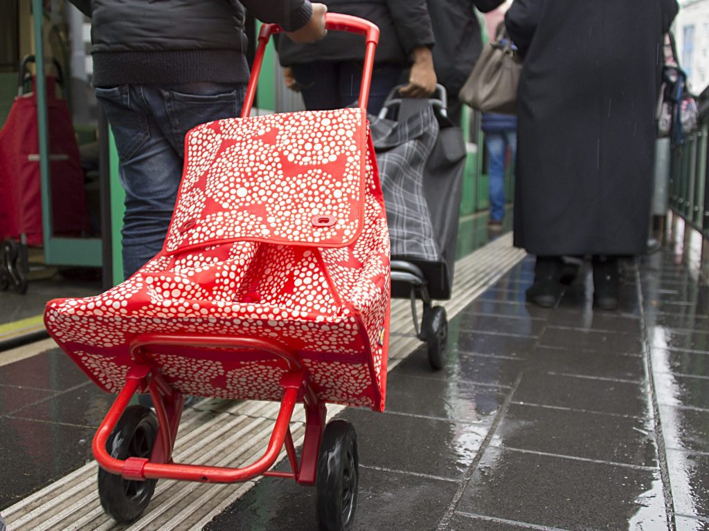 Schweiz senkt steuerfreie Einfuhr-Grenze aus dem Ausland auf 150 Franken