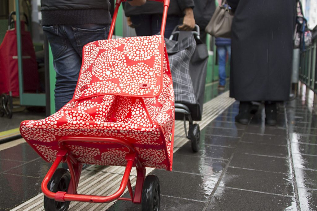 Schweiz senkt steuerfreie Einfuhr-Grenze aus dem Ausland auf 150 Franken