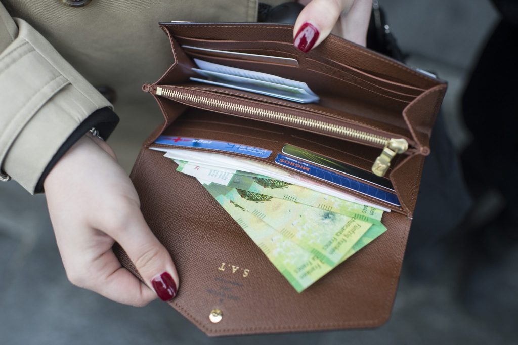 Landrat schmettert die Mindestlohn-Initiative ab