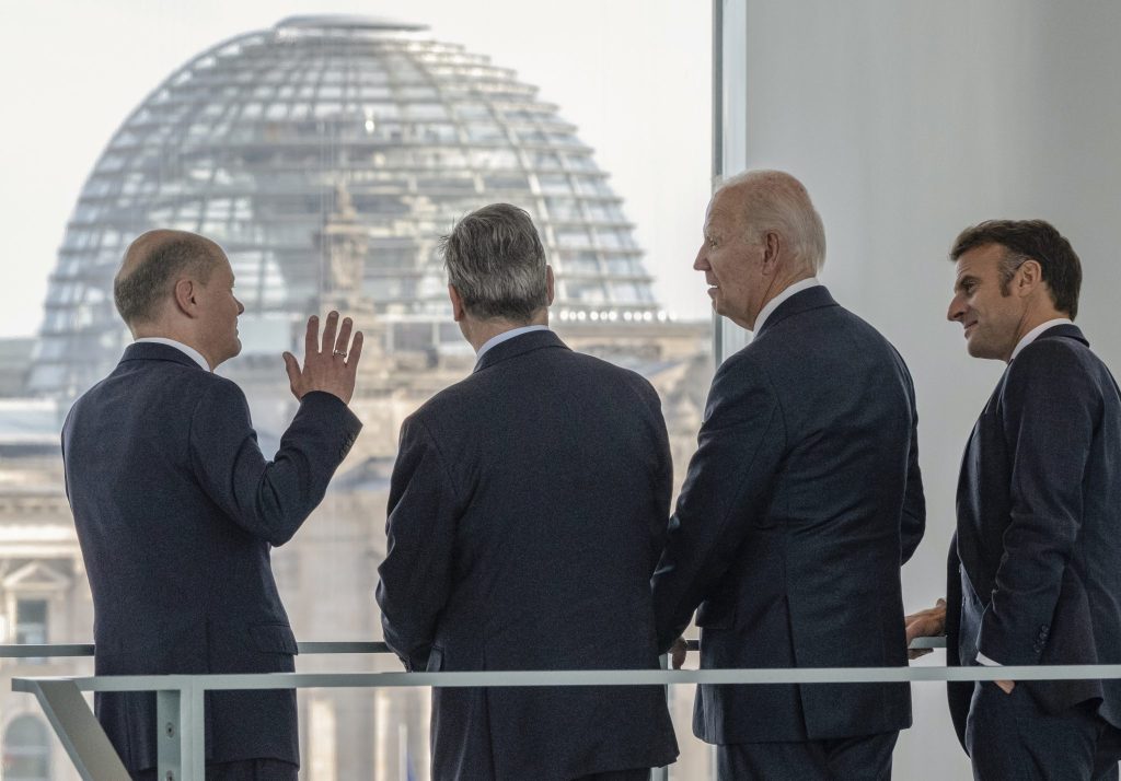 Biden sagt zum Abschied in Berlin Danke