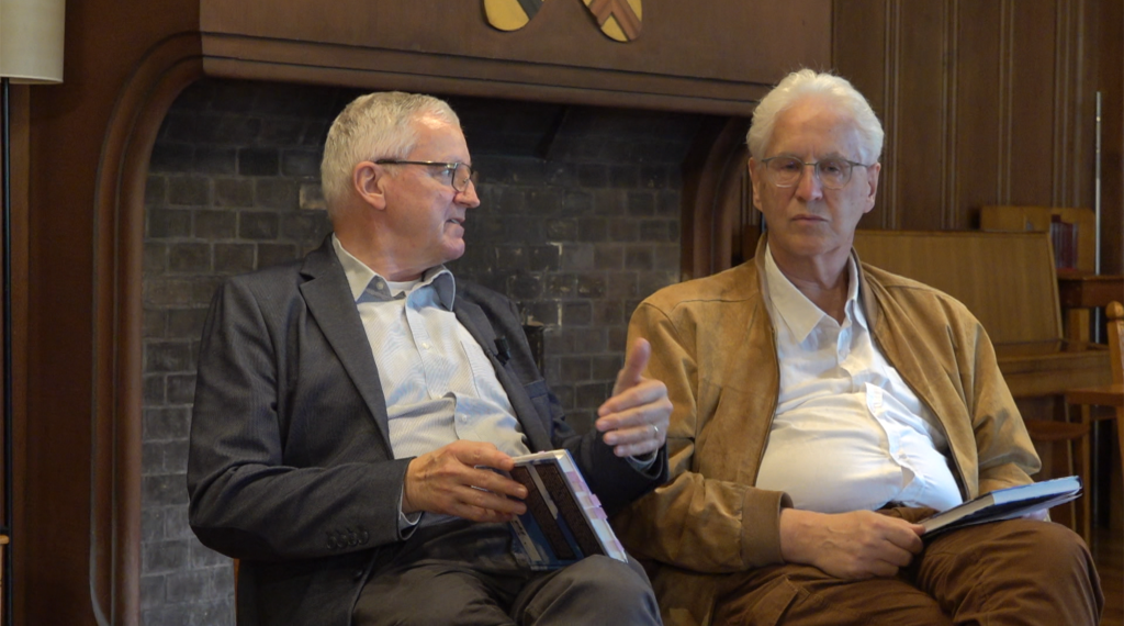 Baseldeutsch trifft auf die Bibel: «Bebbi-Sagg, Babbe Jesu und Buschi»