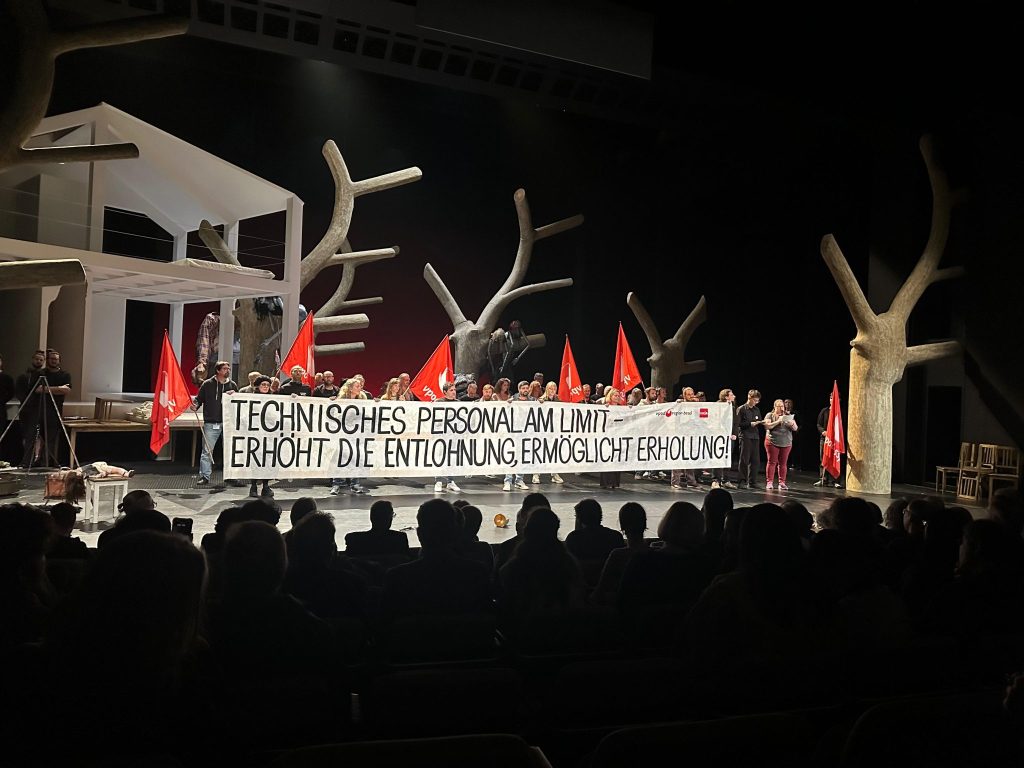 Bühne frei für den Protest des technischen Personals im Theater Basel