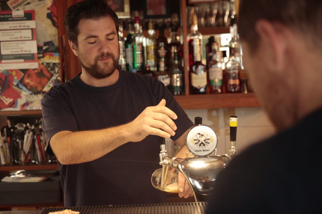 Fussballkulturbar Didi Offensiv wird zehn Jahre alt: Das Herzensprojekt am Erasmusplatz