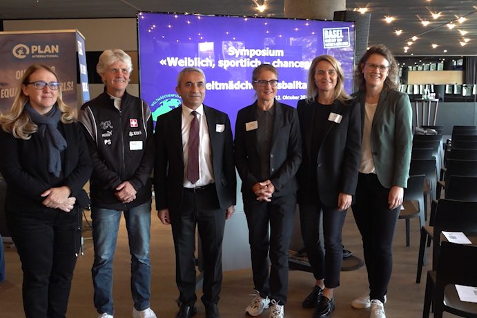 Diskussionen über die Zukunft des Sports:  Basel feiert den Weltmädchenfussballtag