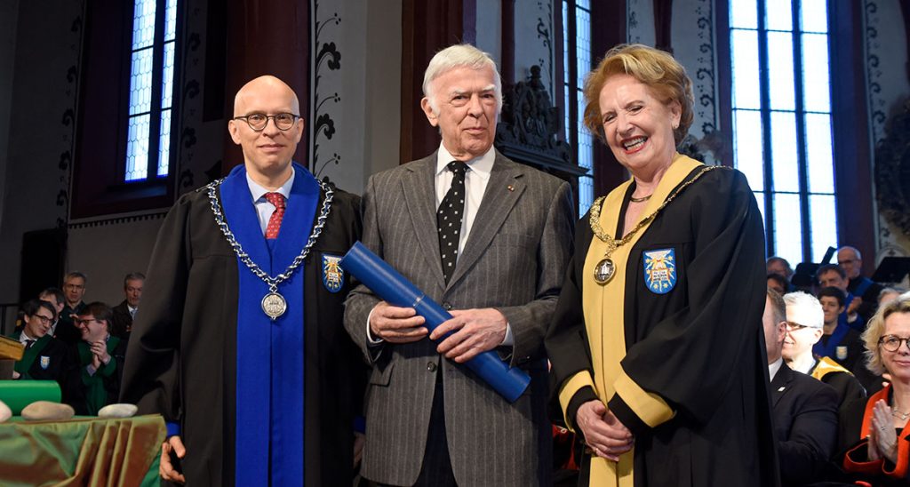 Gründer des Afghanistan-Museums in Bubendorf wird Ehrendoktor