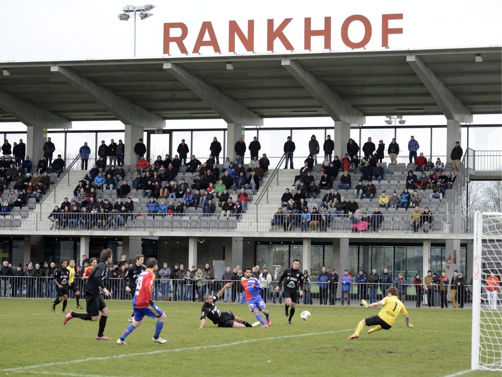 Alle wollen kicken – keiner hat Platz