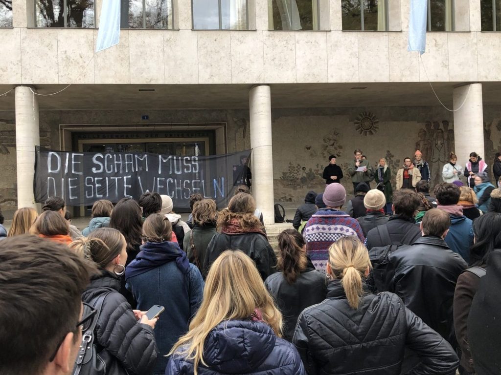 Kollektiv fordert mehr Schutz für Betroffene von sexualisierter Gewalt