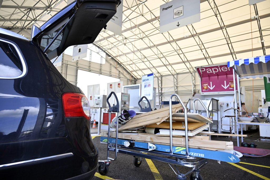 Waser statt Lottner: Neues Entsorgungscenter sorgt für Diskussionen