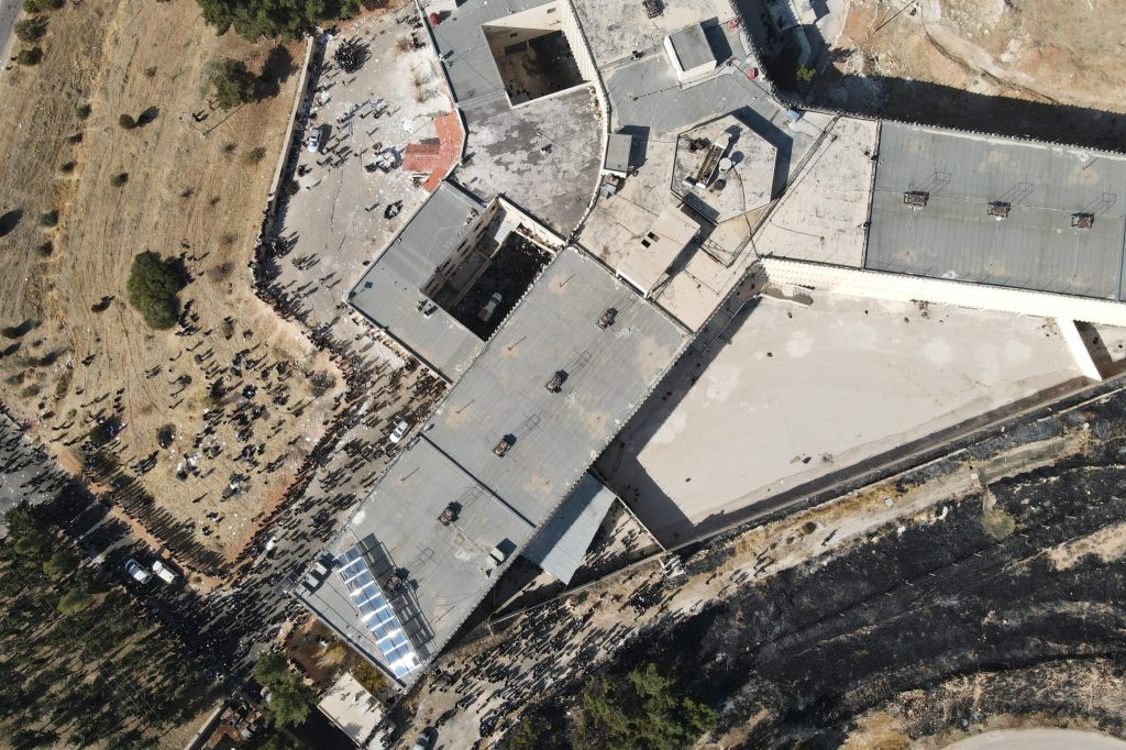 Verbrechen gegen die Menschlichkeit im Saidnaja-Gefängnis aufgedeckt