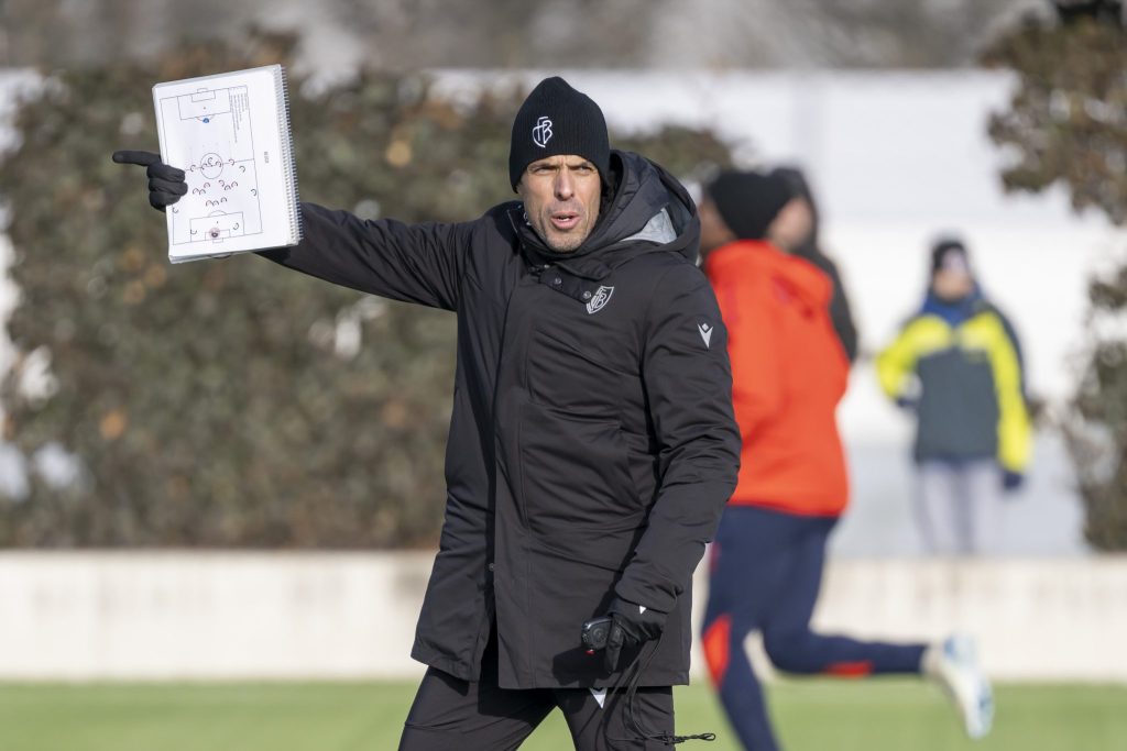 Erstes Training bei frostigem Wetter – aber mit vollen Batterien