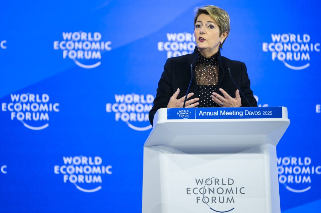 Bundespräsidentin Keller-Sutter setzt sich am WEF für offenen Wettbewerb ein